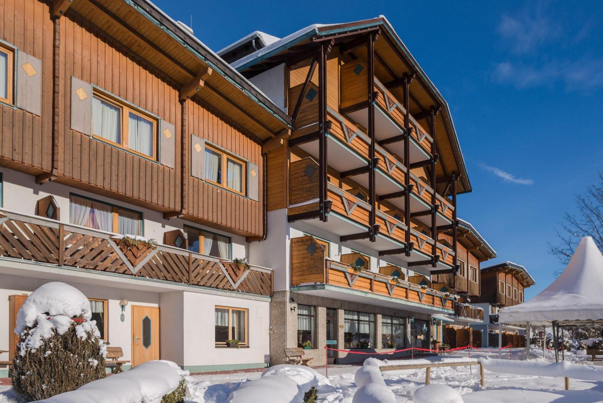 Ferienalm Panorama Hotel Schladming Exterior photo
